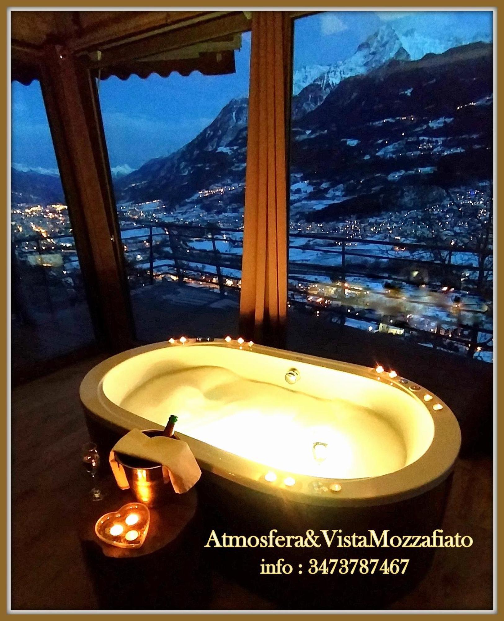 Atmosfera E Vista Mozzafiato Chalets Aosta Oda fotoğraf